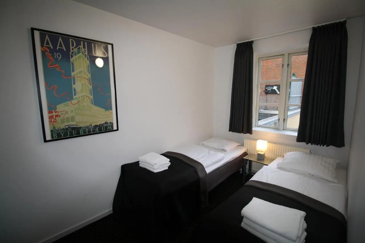 Hotel Aarhus City Apartments 2*,